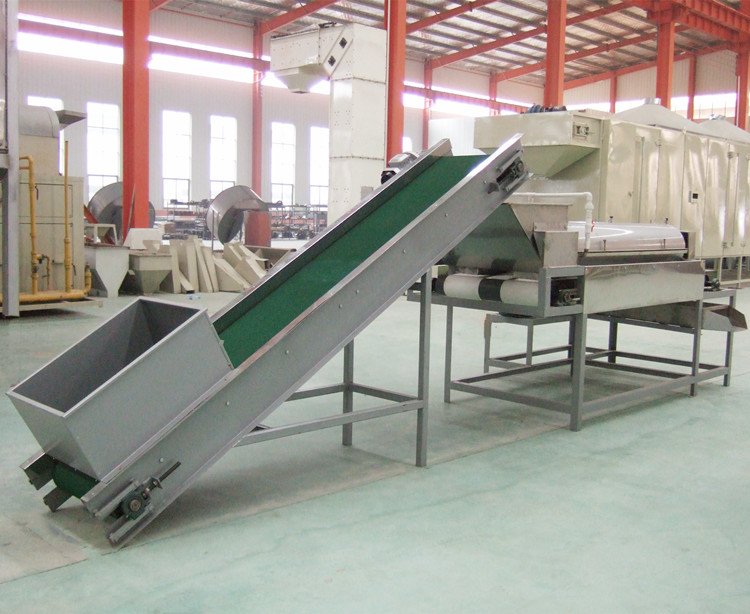 青島楓林花生機(jī)械的花生自動(dòng)上料機(jī)的特點(diǎn)